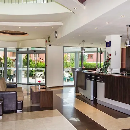 Black Sea Complex 3* サニービーチ