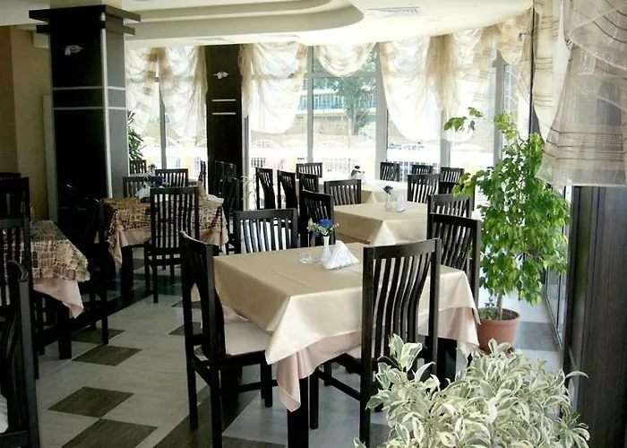 酒店 Black Sea Complex 阳光海滩